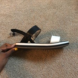 Black&White Platform Sandals